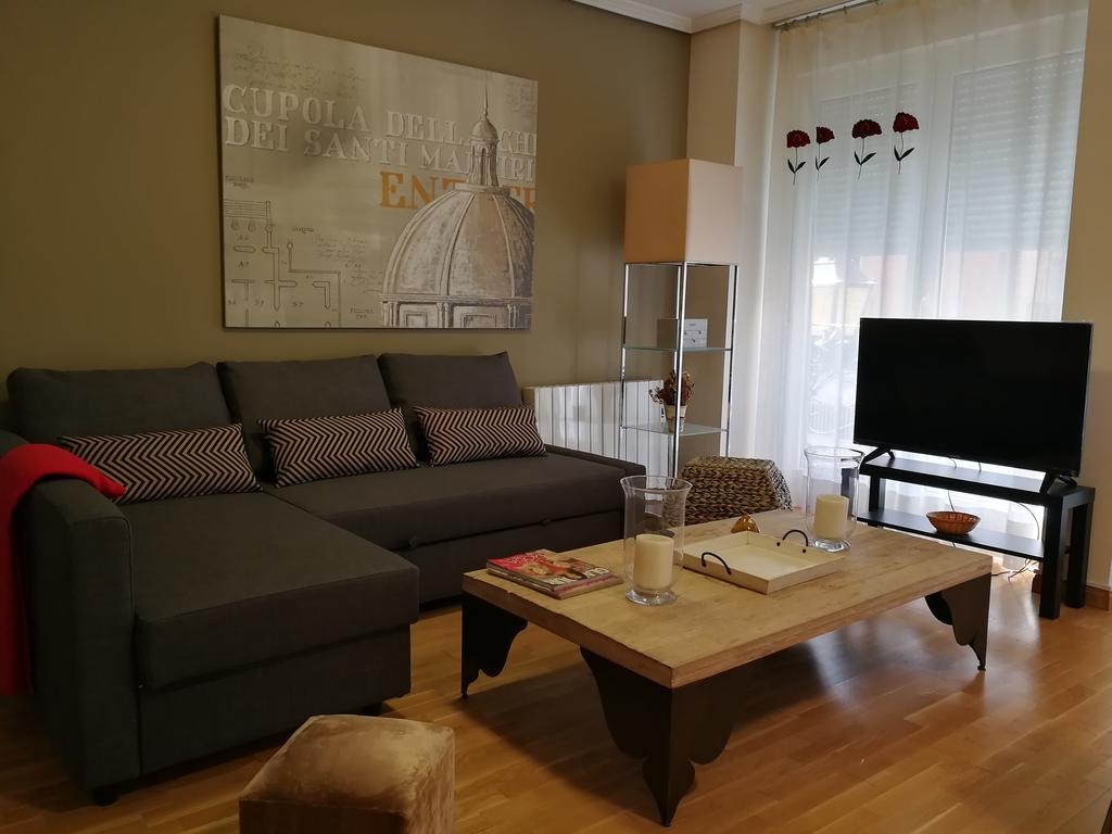 18 Torres El Pilar Apartment Zaragoza Luaran gambar