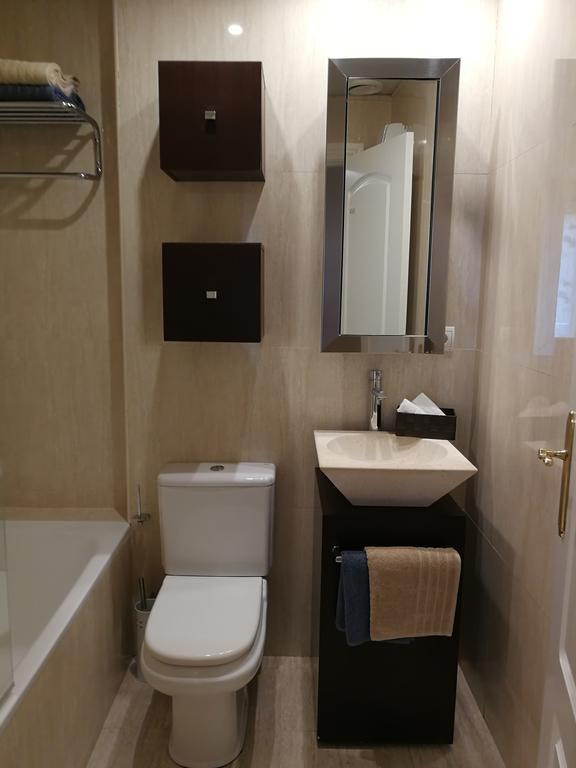 18 Torres El Pilar Apartment Zaragoza Luaran gambar